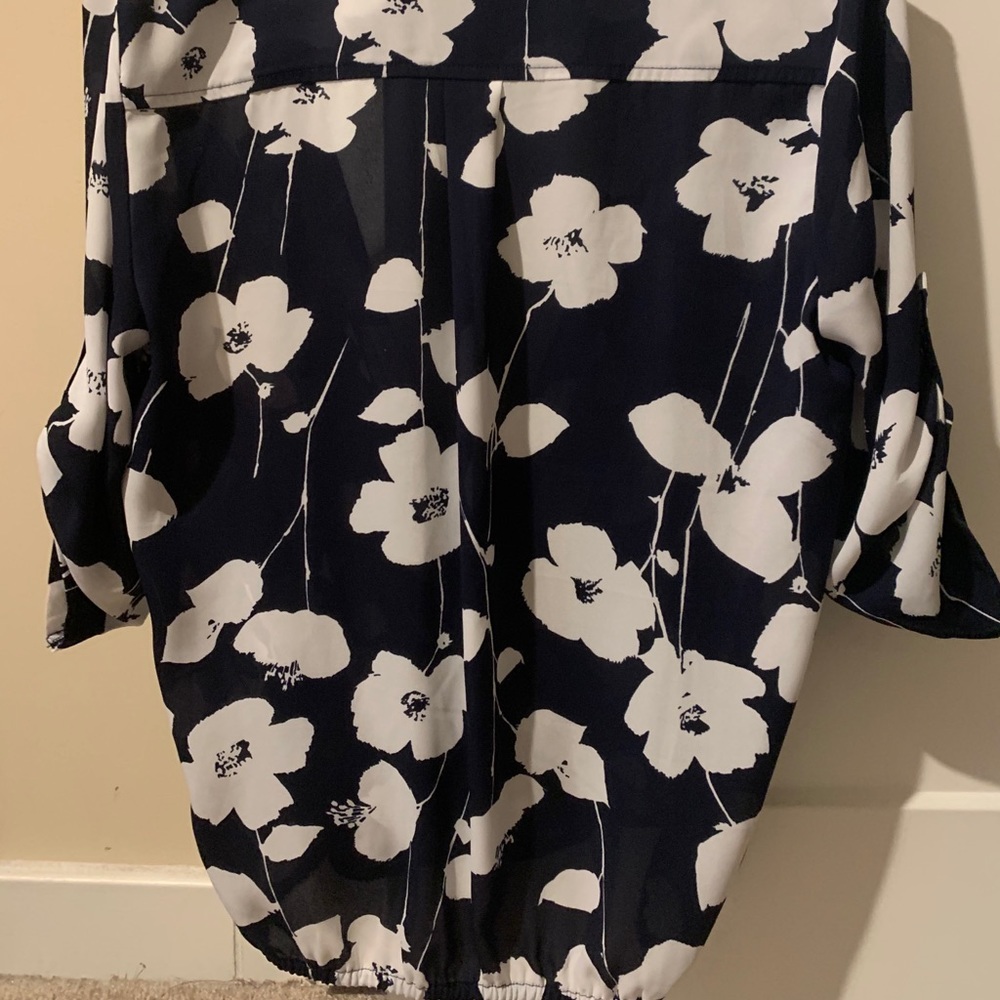 Blouse - Picture 2 of 2